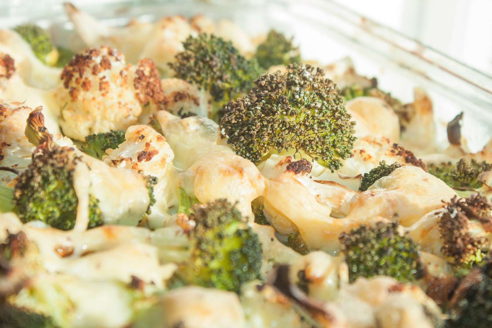 Green broccoli and white cauliflower gratin